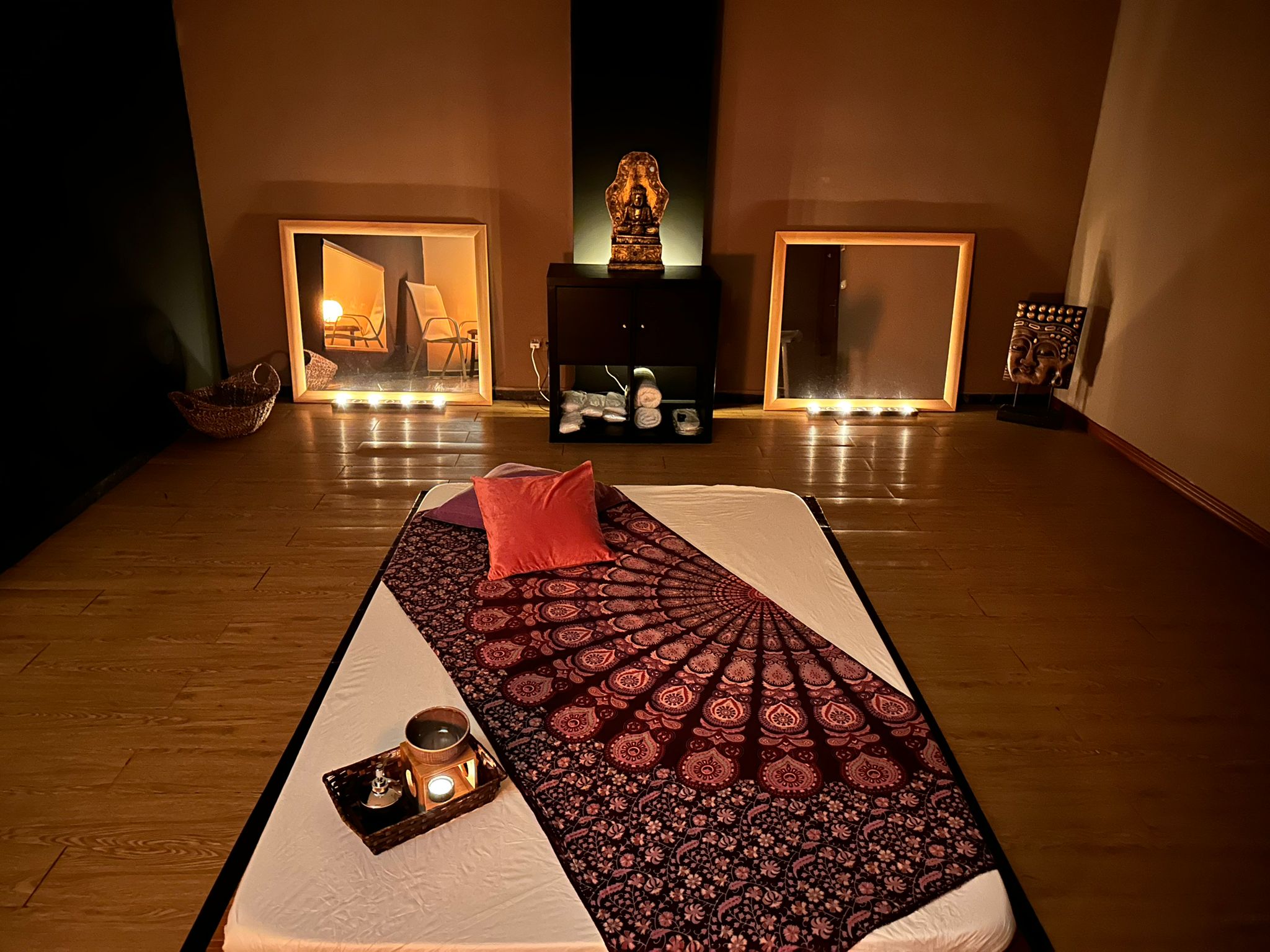 Masajes Eróticos En Valencia - Tantra Nuru - Erotic Massage Center - Erotic Massage in Valencia, Spain