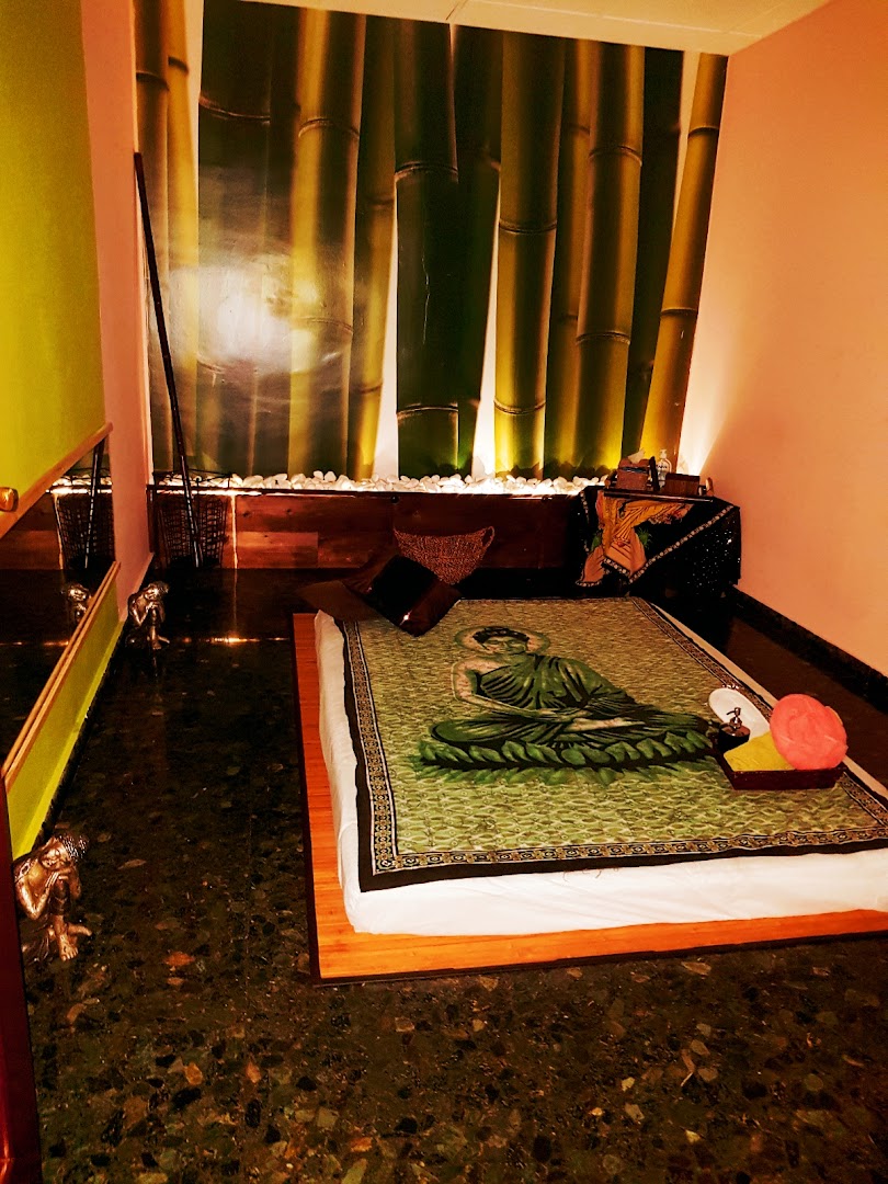 Masajes Eróticos En Valencia - Tantra Nuru - Erotic Massage Center - Erotic Massage in Valencia, Spain