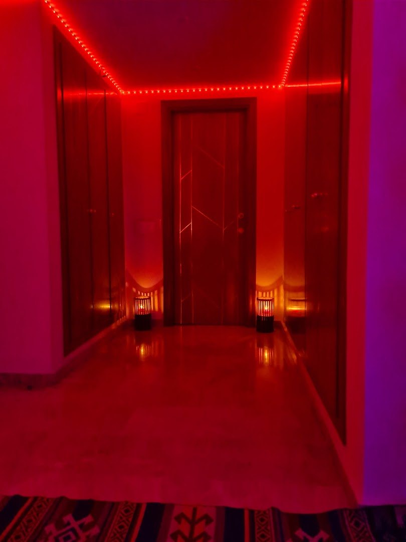 Masajes Eroticos Valencia - Lluna Massage Center - Erotic Massage in Valencia, Spain