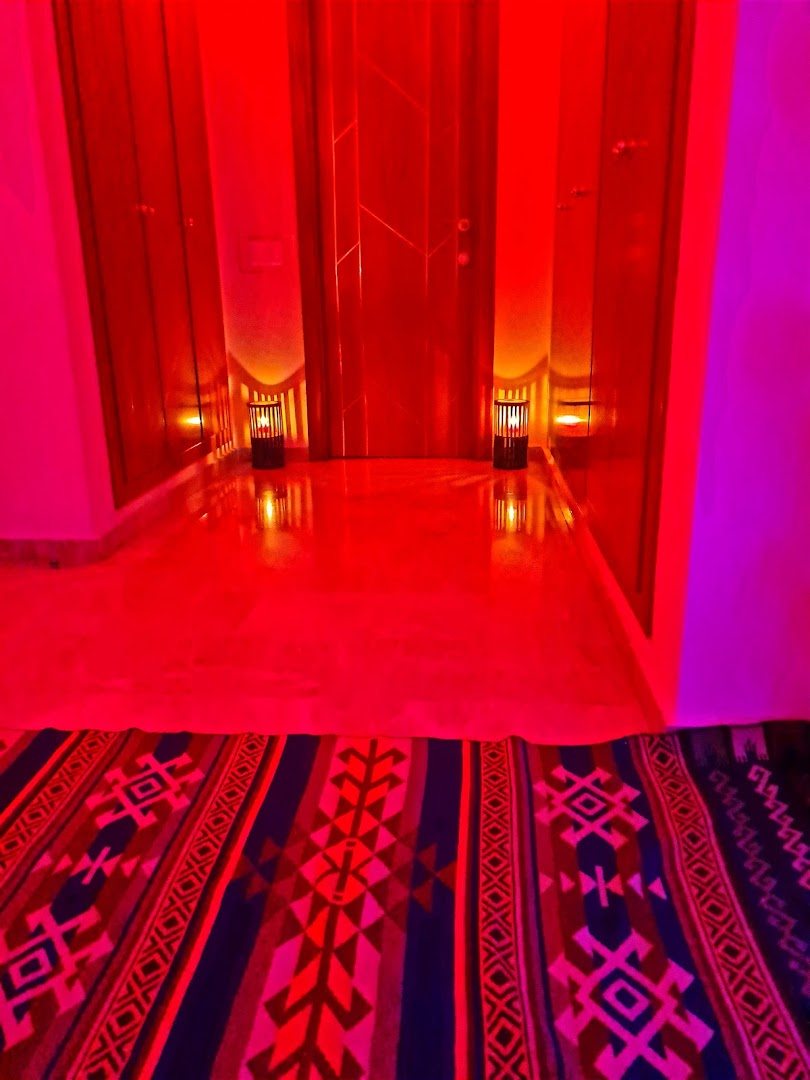 Masajes Eroticos Valencia - Lluna Massage Center - Erotic Massage in Valencia, Spain