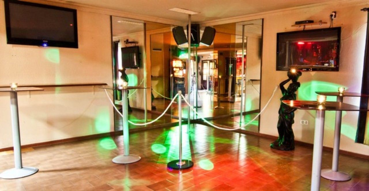 Club Don Mendo - Nightclub in Zalamea La Real, Spain