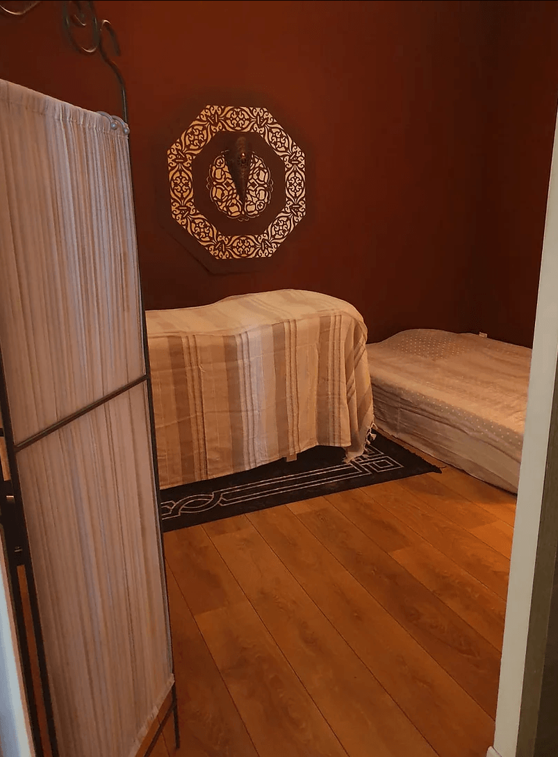 Azamour | Kosmetik - Erotic Massage in Basel, Switzerland