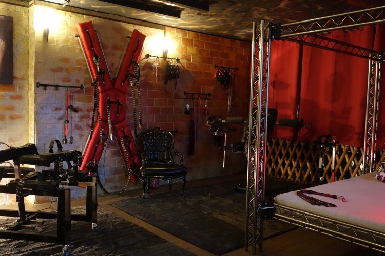 Erotische Massage - Erotic Massage in Bergdietikon, Switzerland