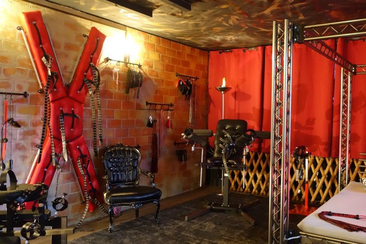 Erotische Massage - Erotic Massage in Bergdietikon, Switzerland