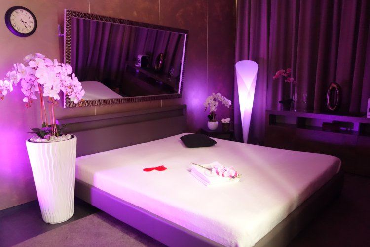 Erotische Massage - Erotic Massage in Bergdietikon, Switzerland