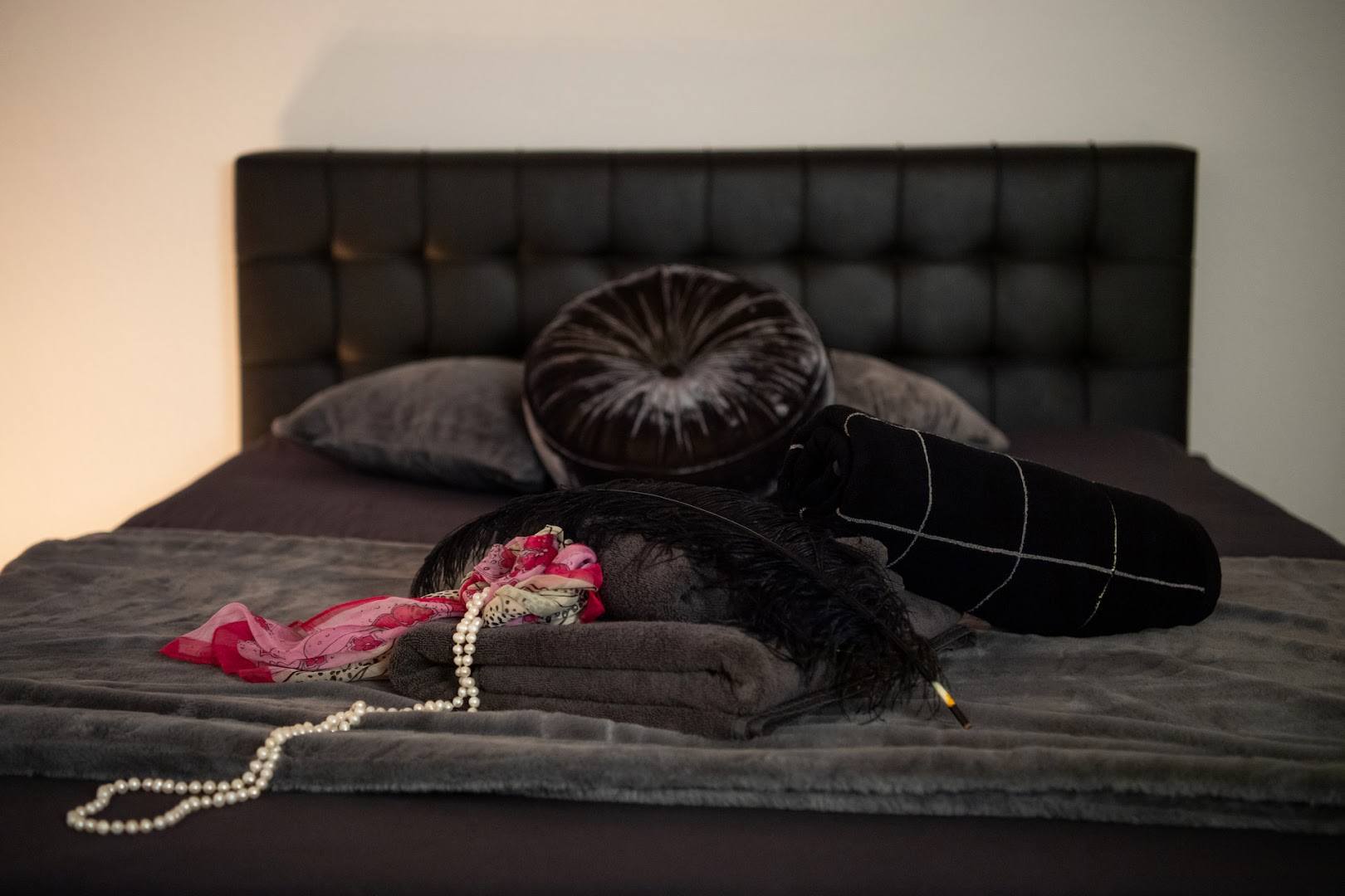 Clair De Lune - Erotic Massage in Bern, Switzerland
