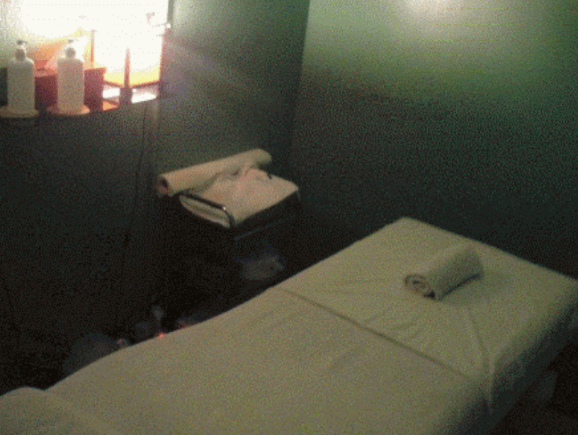 Wellness Oase - Erotic Massage in Birsfelden, Switzerland