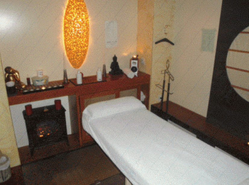 Wellness Oase - Erotic Massage in Birsfelden, Switzerland