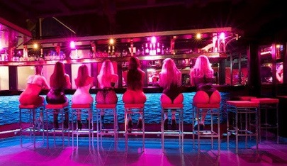 Castello Kontaktbar - Nightclub in Brunnen, Switzerland