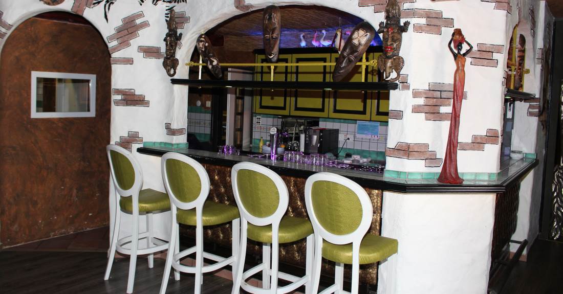 Miamor Contact Bar - Nightclub in Brunnen, Switzerland