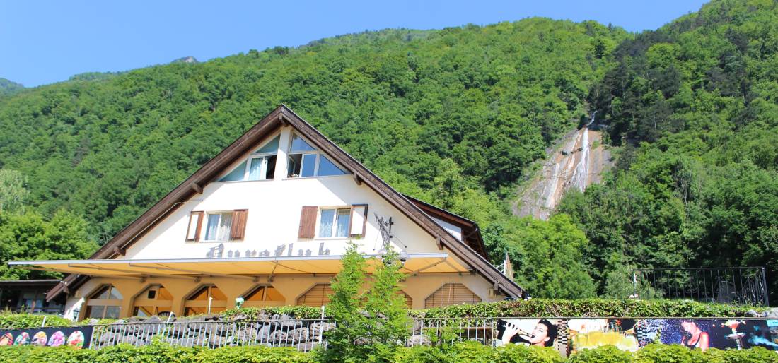 Miamor Contact Bar - Nightclub in Brunnen, Switzerland