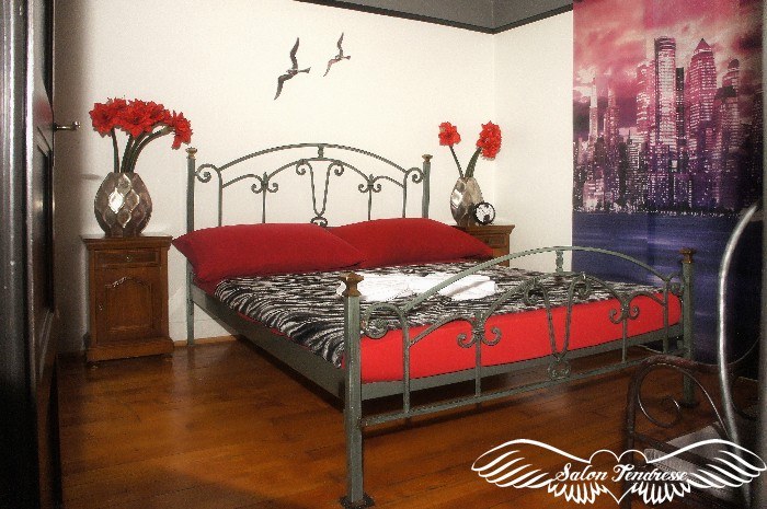 Salon Tendresse | Extasis Vevey - Brothel in Corseaux, Switzerland