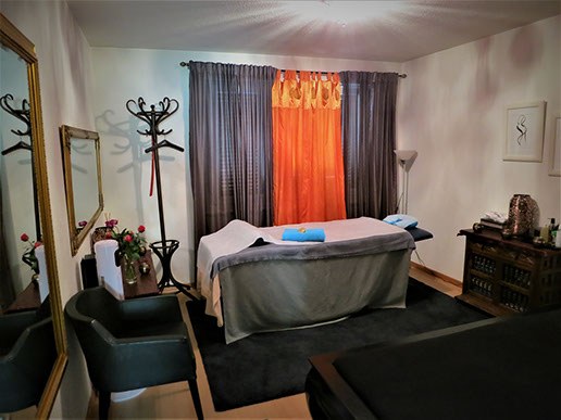 Diamond Massage - Erotic Massage in Dietikon, Switzerland