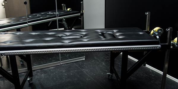 Bdsm Fetisch Wohnwelt Residenz Hekate Egg - Brothel in Egg, Switzerland