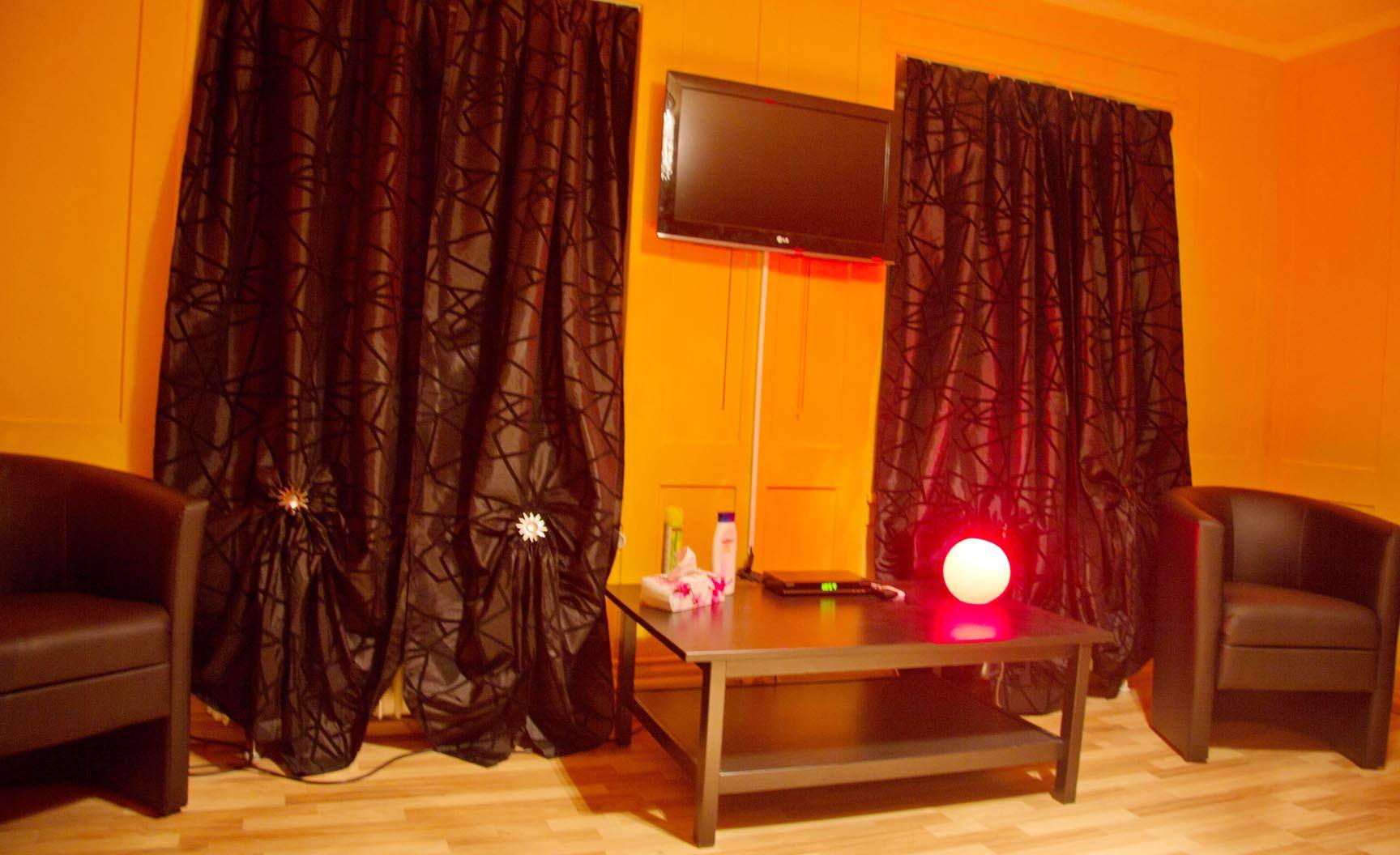 Big Apple Kontaktbar - Nightclub in Frauenfeld, Switzerland