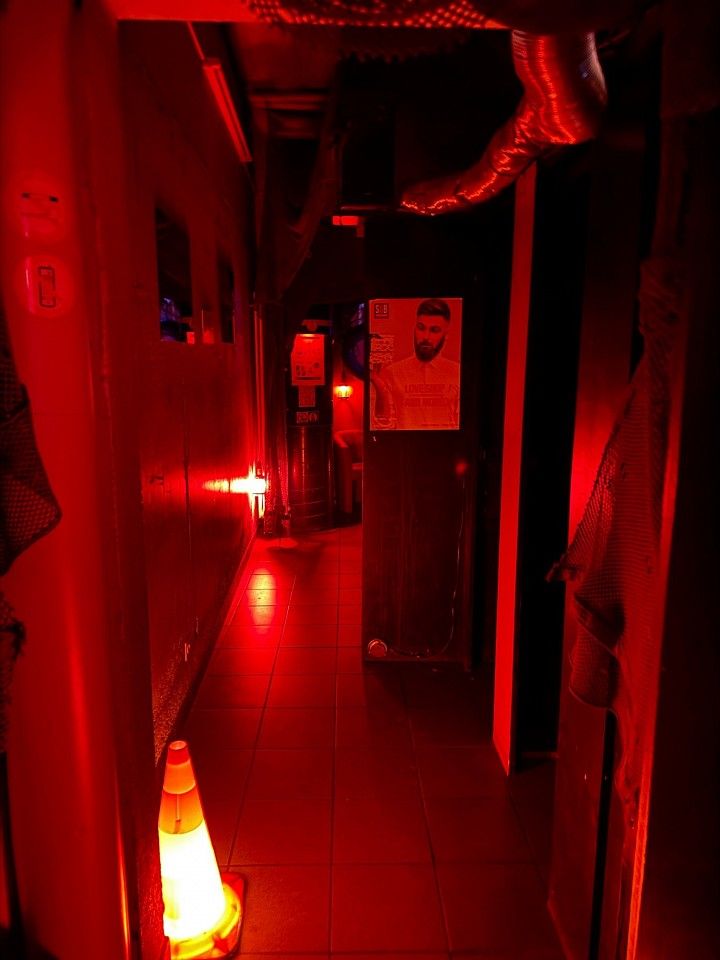 Substation X-World No 1 On 3 Levels Climatised - Brothel in Geneve, Switzerland
