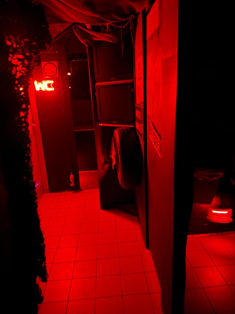 Substation X-World No 1 On 3 Levels Climatised - Brothel in Geneve, Switzerland
