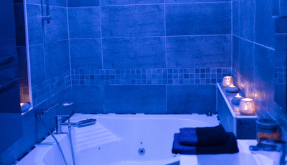 Massage Tantrique Naturiste - Erotic Massage in Geneve, Switzerland