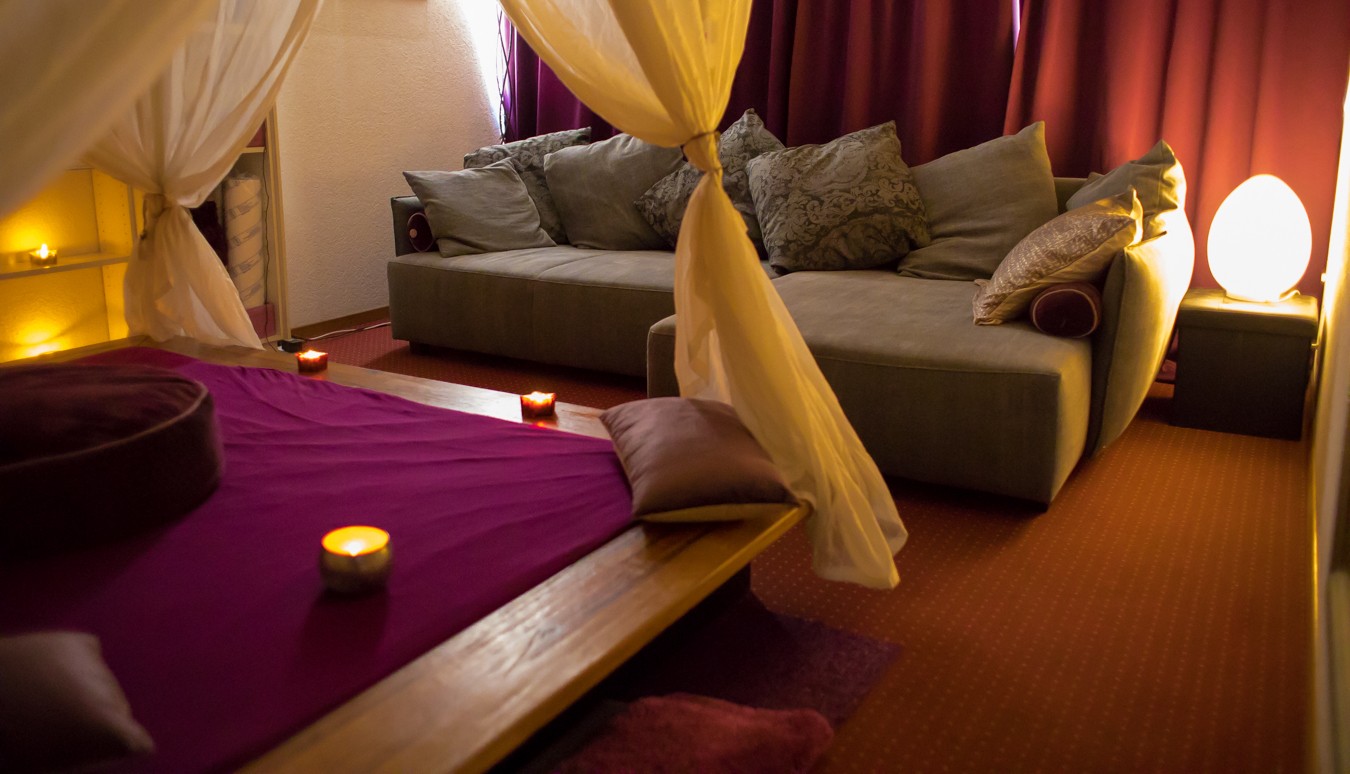Massage Tantrique Naturiste - Erotic Massage in Geneve, Switzerland