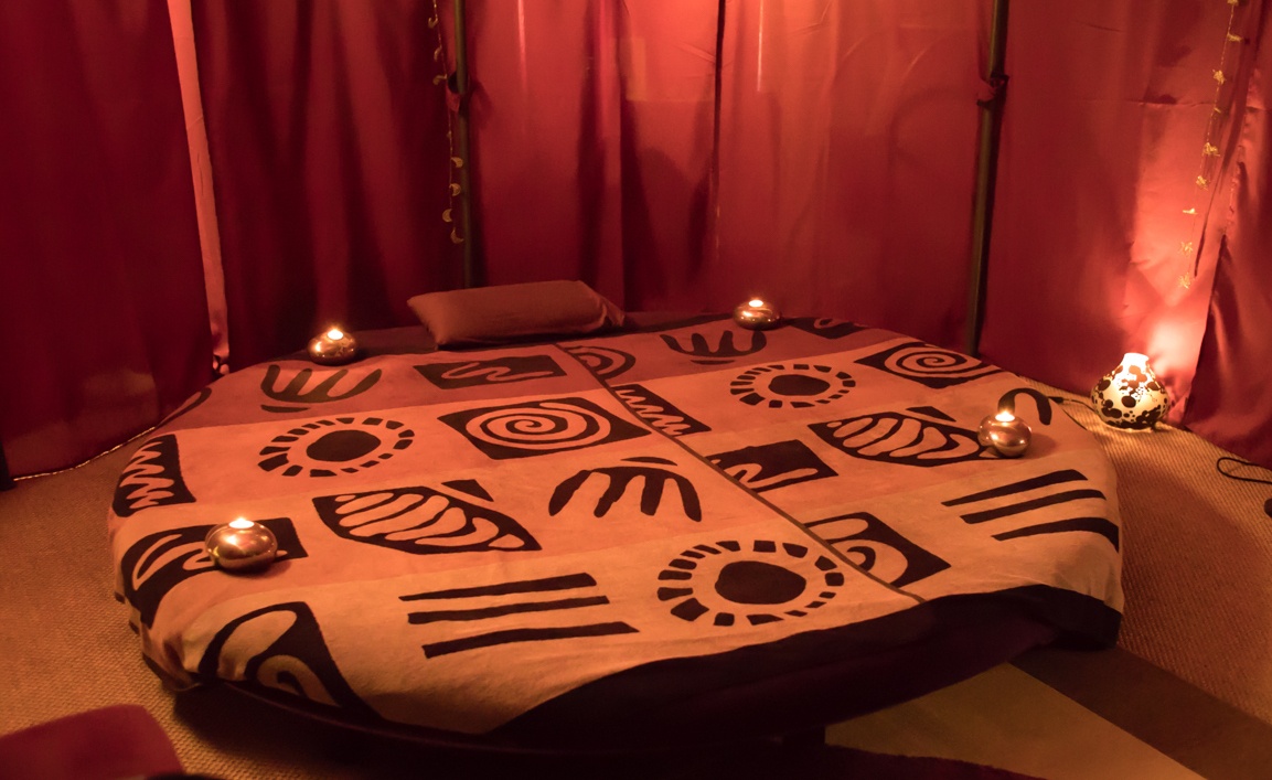 Massage Tantrique Naturiste - Erotic Massage in Geneve, Switzerland