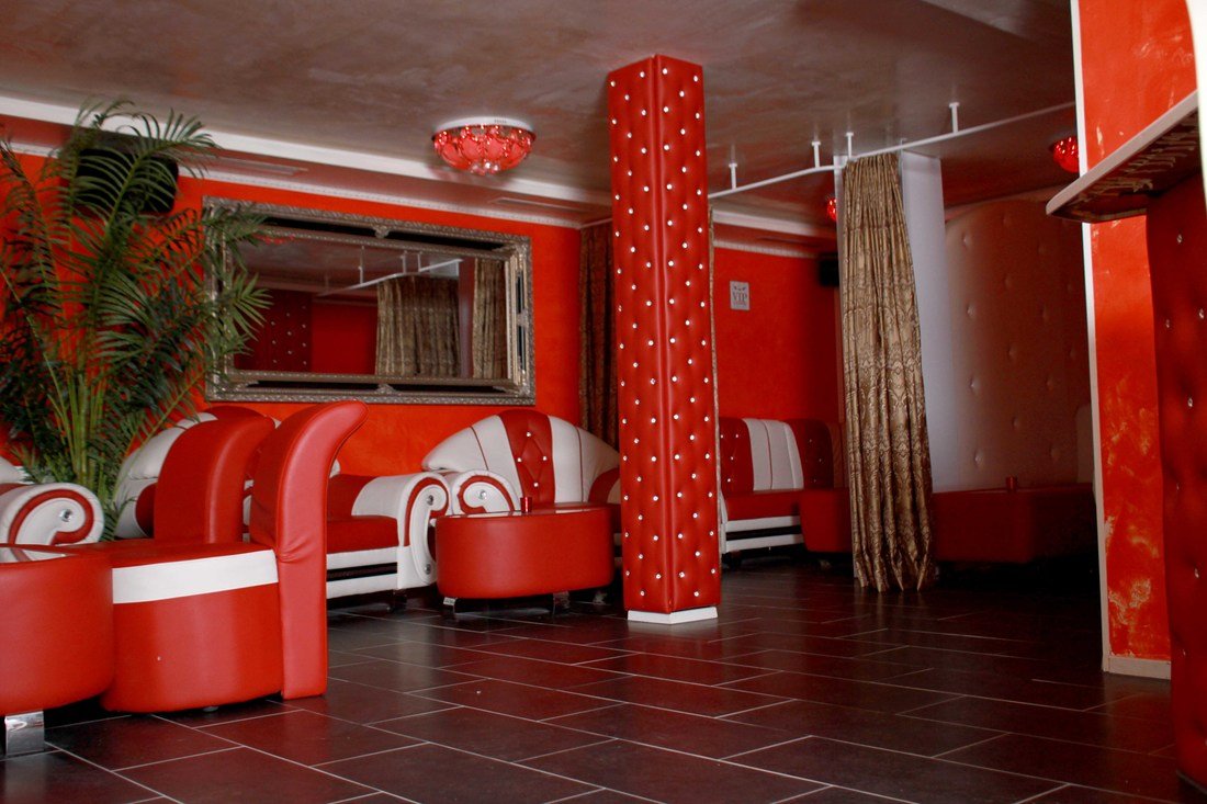 Ambiente Kontaktbar Kreuzlingen - Kontaktbar, Studio & Escort Service - Nightclub in Kreuzlingen, Switzerland
