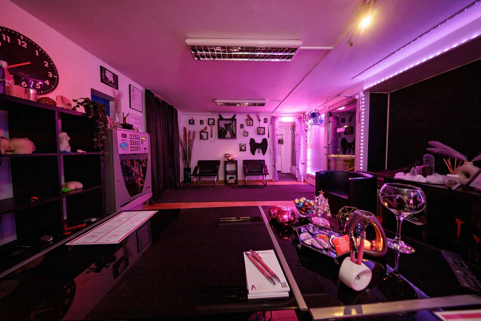 Sex Studio Bordell Arsenal 51 - Brothel in Kriens, Switzerland