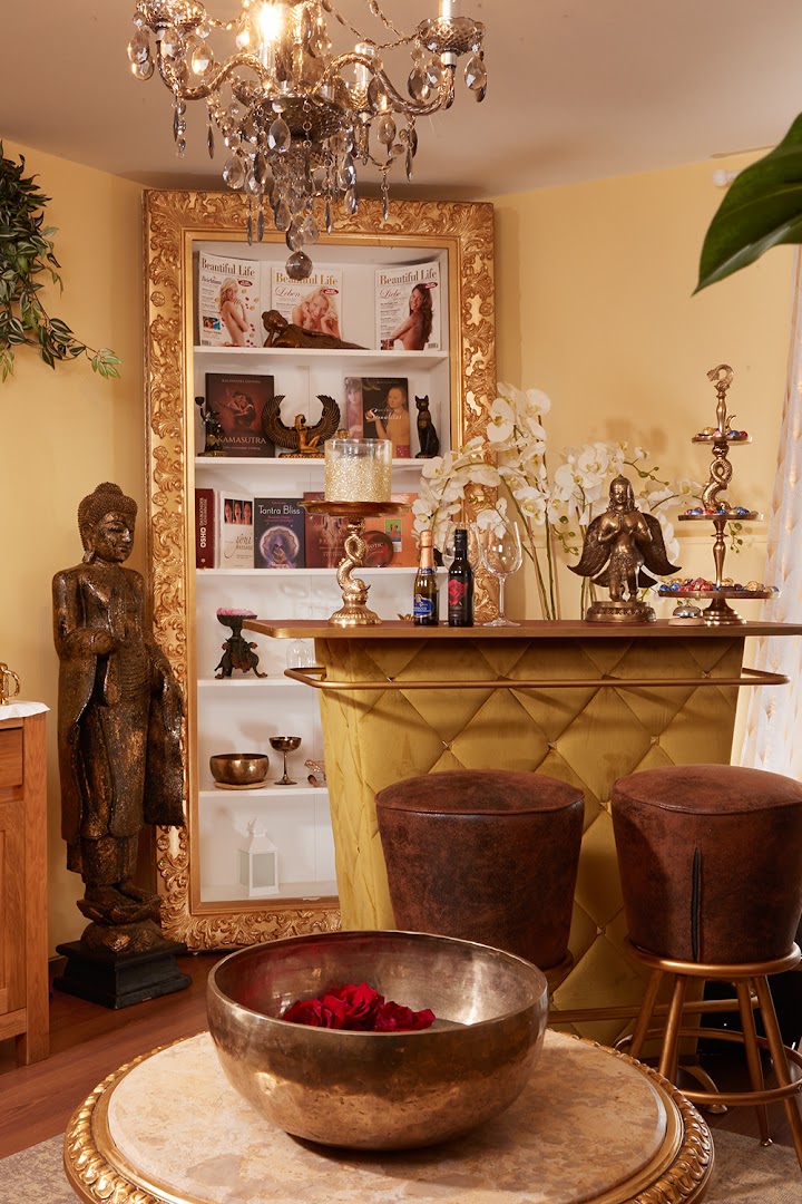 Sacred Tantra Erotische Massage Und Liebesrituale - Erotic Massage in Kriens, Switzerland