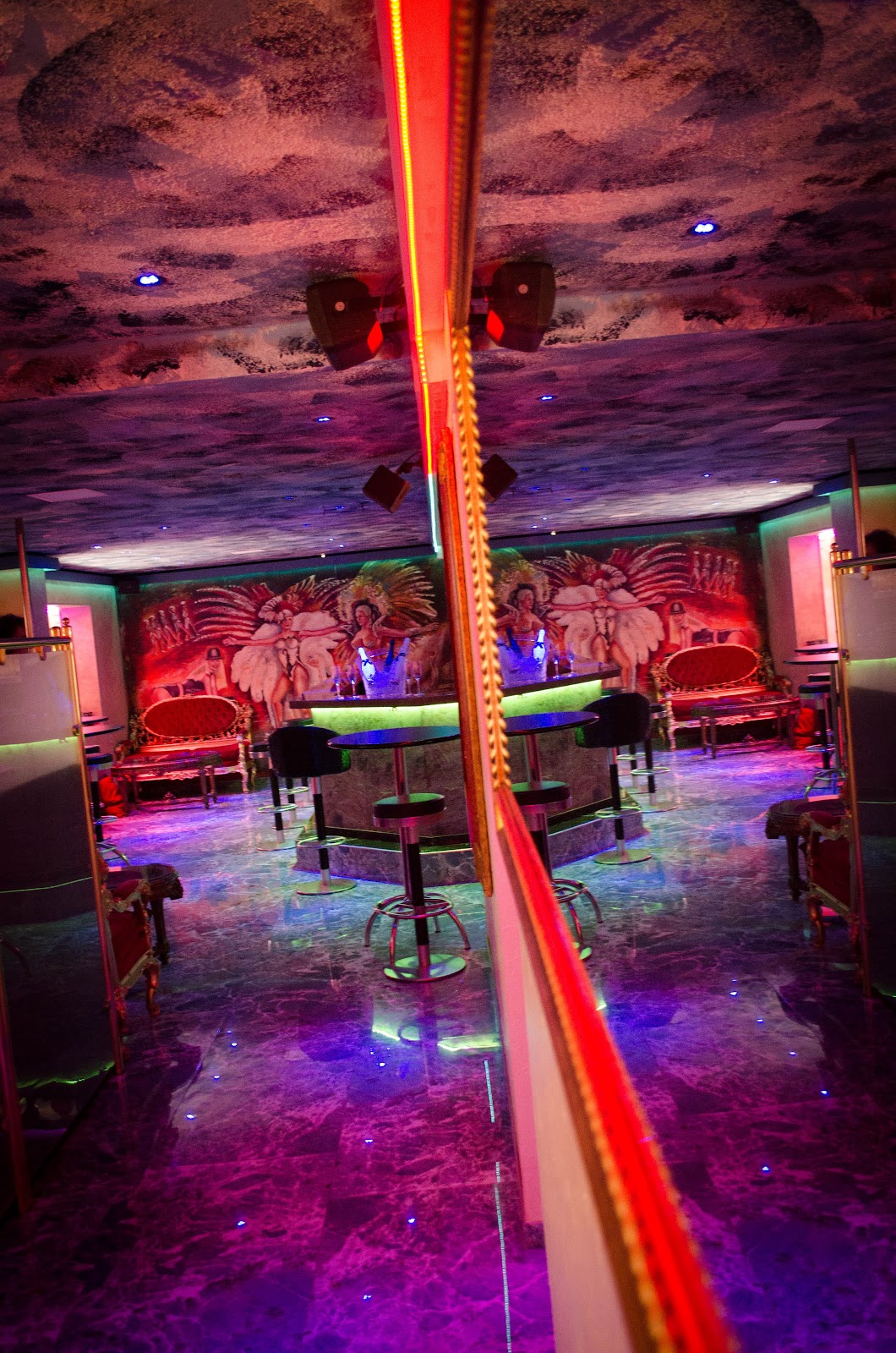 Motel Paradiso - Brothel in Latti, Switzerland