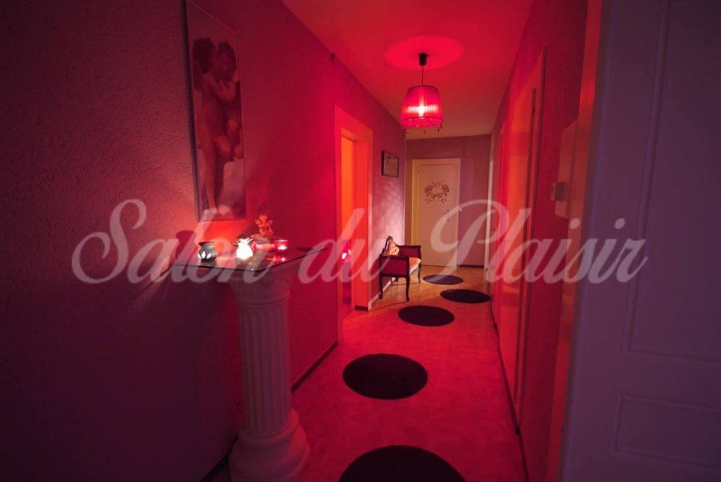 Salon Du Plaisir - Erotic Massage in Le Locle, Switzerland