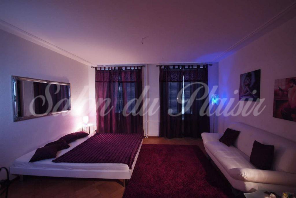 Salon Du Plaisir - Erotic Massage in Le Locle, Switzerland
