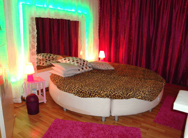 Classic Massage Center 6 - Erotic Massage in Lengnau, Switzerland