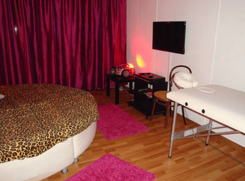 Classic Massage Center 6 - Erotic Massage in Lengnau, Switzerland