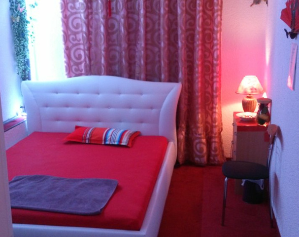May Chinesische Massage - Erotic Massage in Mullheim, Switzerland