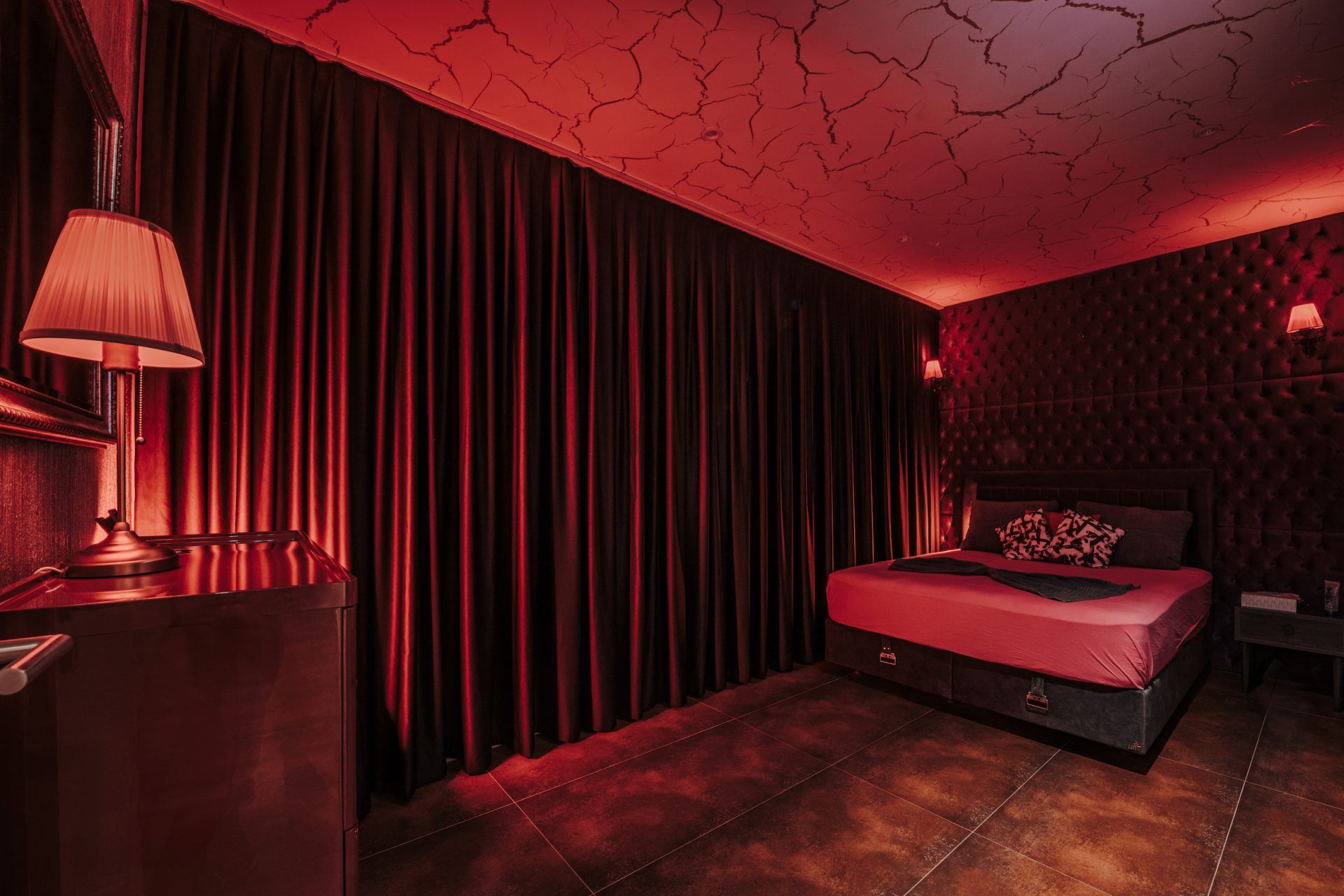 Club Millenium Kontaktbar - Nightclub in Neftenbach, Switzerland