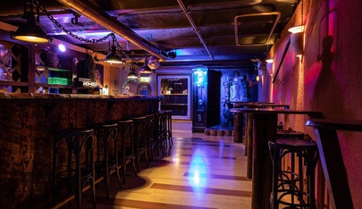 Garage Bar - Nightclub in Neftenbach, Switzerland