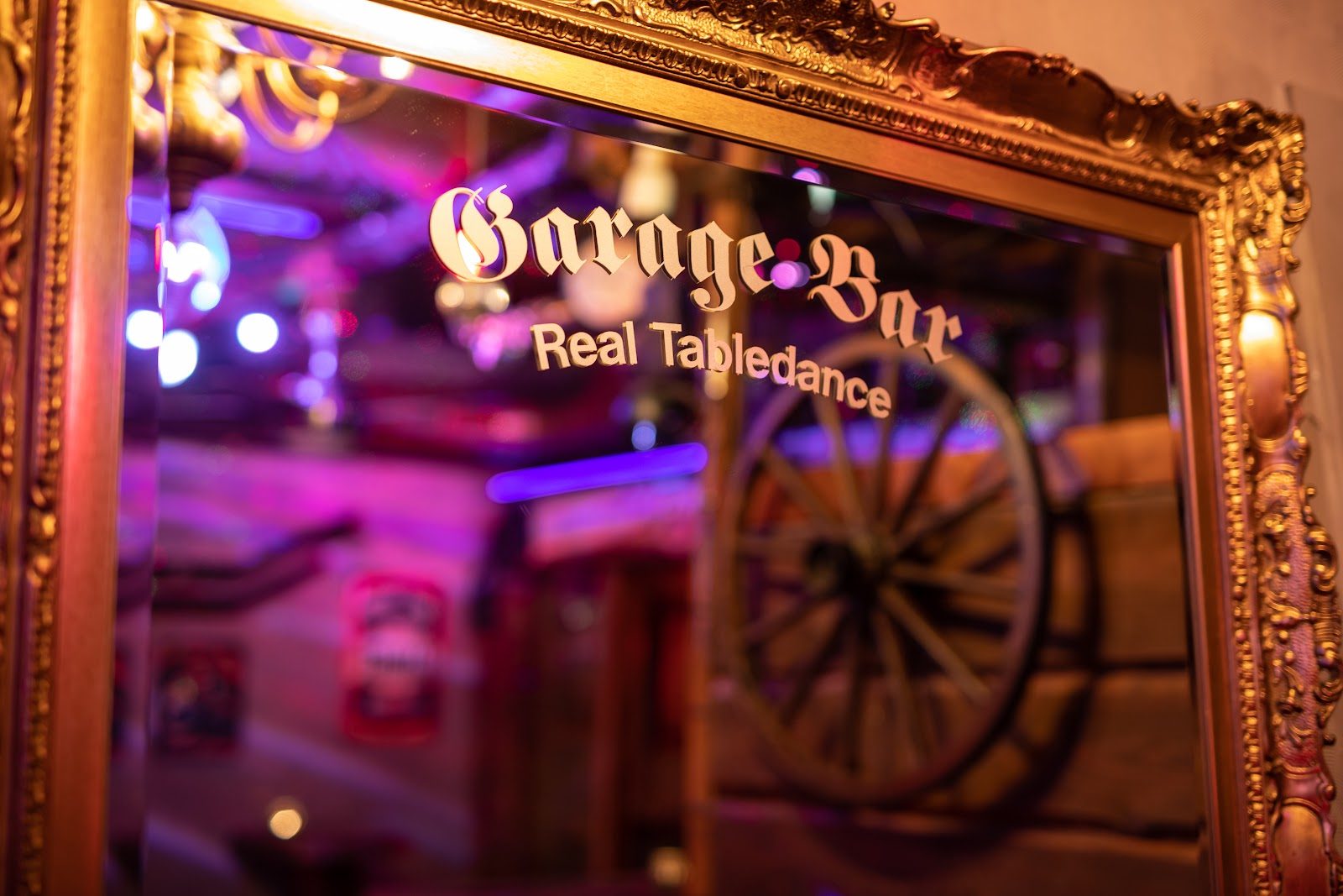 Garage Bar - Nightclub in Neftenbach, Switzerland