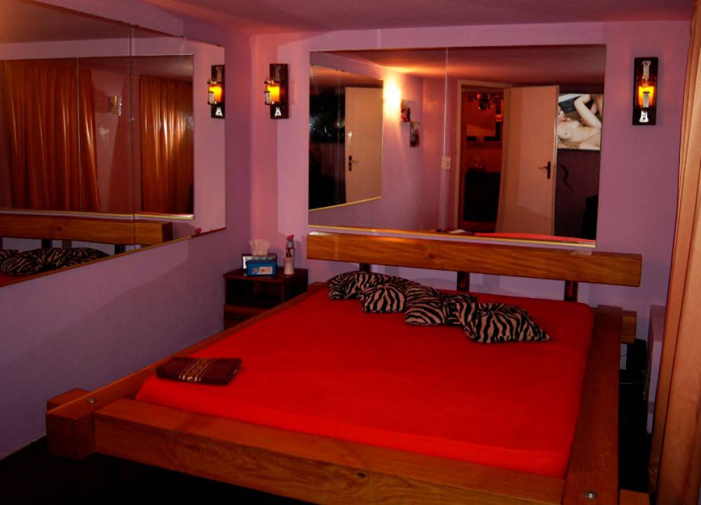Aladin Bar - Brothel in Oetwil Am See, Switzerland