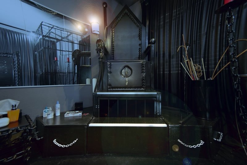 Studio Flypoint - Brothel in Opfikon, Switzerland