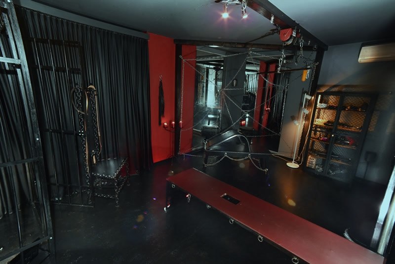 Studio Flypoint - Brothel in Opfikon, Switzerland