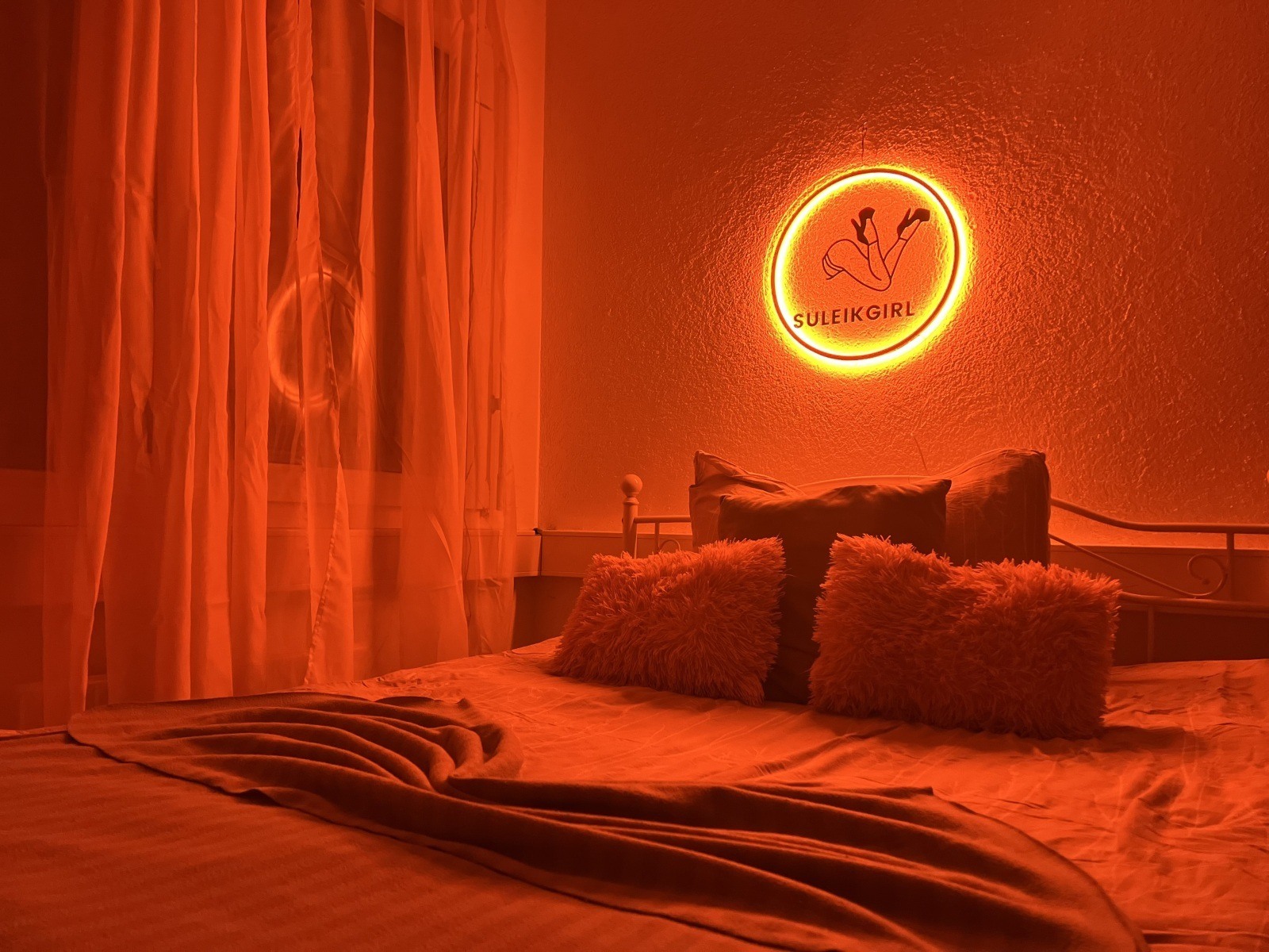 Salon & Bar Suleik Girl - Erotic Massage in Rose, Switzerland