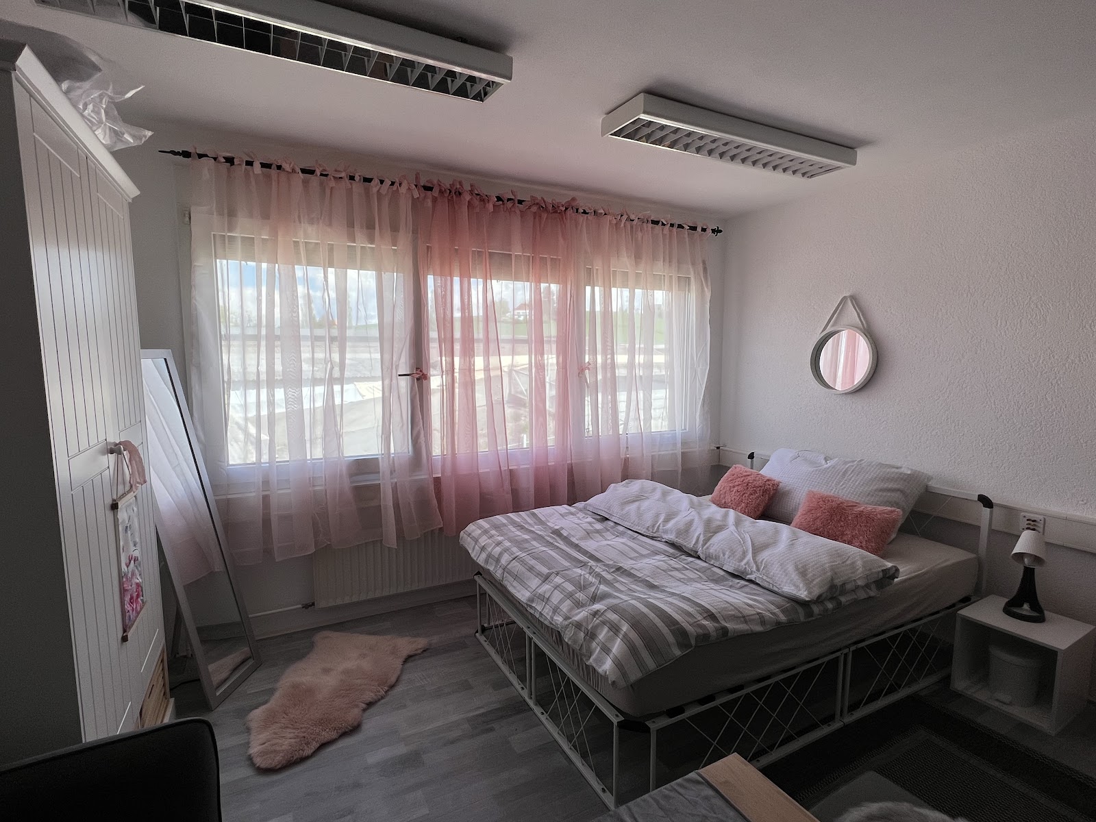 Salon & Bar Suleik Girl - Erotic Massage in Rose, Switzerland