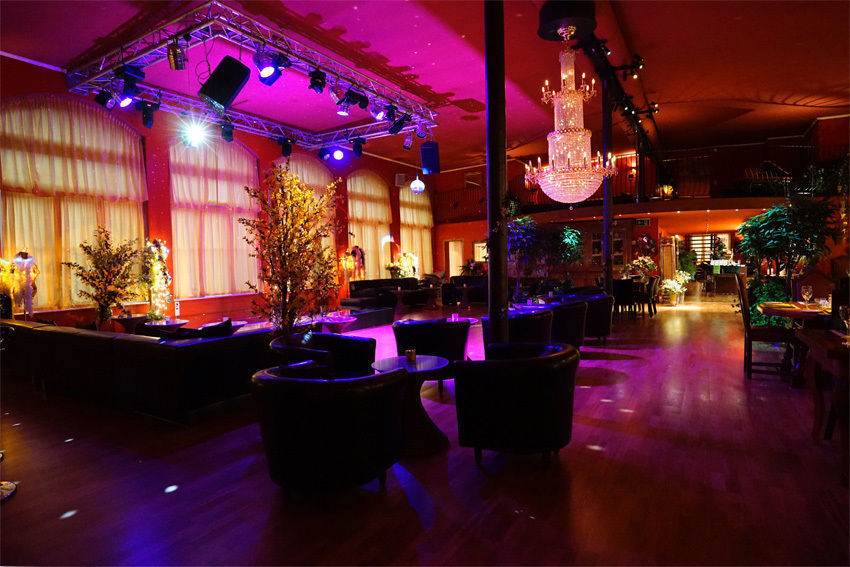 Orangerie Le Club Ag - Swinger Club in Rosental Wangi, Switzerland