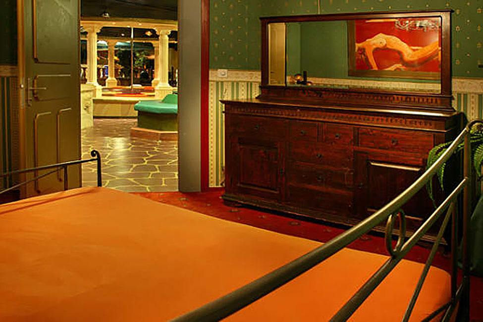 Club Globe - Fkk in Schwerzenbach, Switzerland
