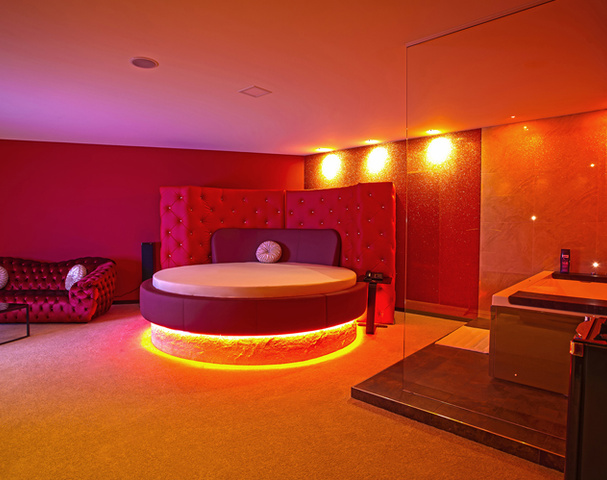 Soprano Club | Sex Club & Escort Service Zürich - Nightclub in Urdorf, Switzerland