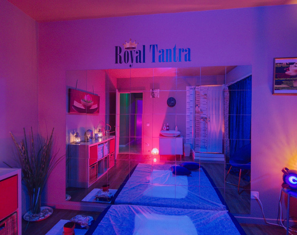 Royal Tantra - Locale Erotico - Erotic Massage in Vacallo, Switzerland