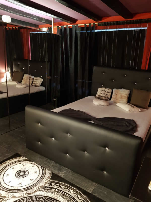 Wellness Studio Privat - Erotic Massage in Volketswil, Switzerland