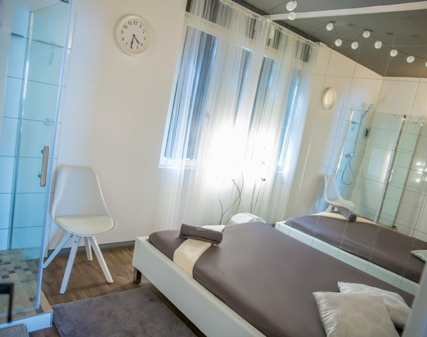 Joy House - Sexy Privat Und Escort Girls In Waltenschwil Nähe Zürich - Brothel in Waltenschwil, Switzerland