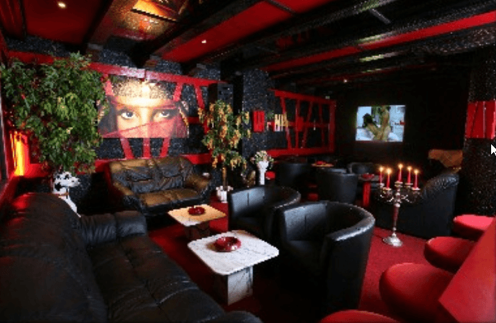 Bar Red House - Nightclub in Wartau, Switzerland