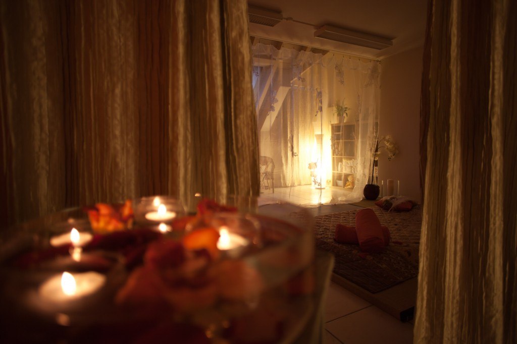 Amrita Tantra Massage & Erotik Zürich - Erotic Massage in Watt, Switzerland