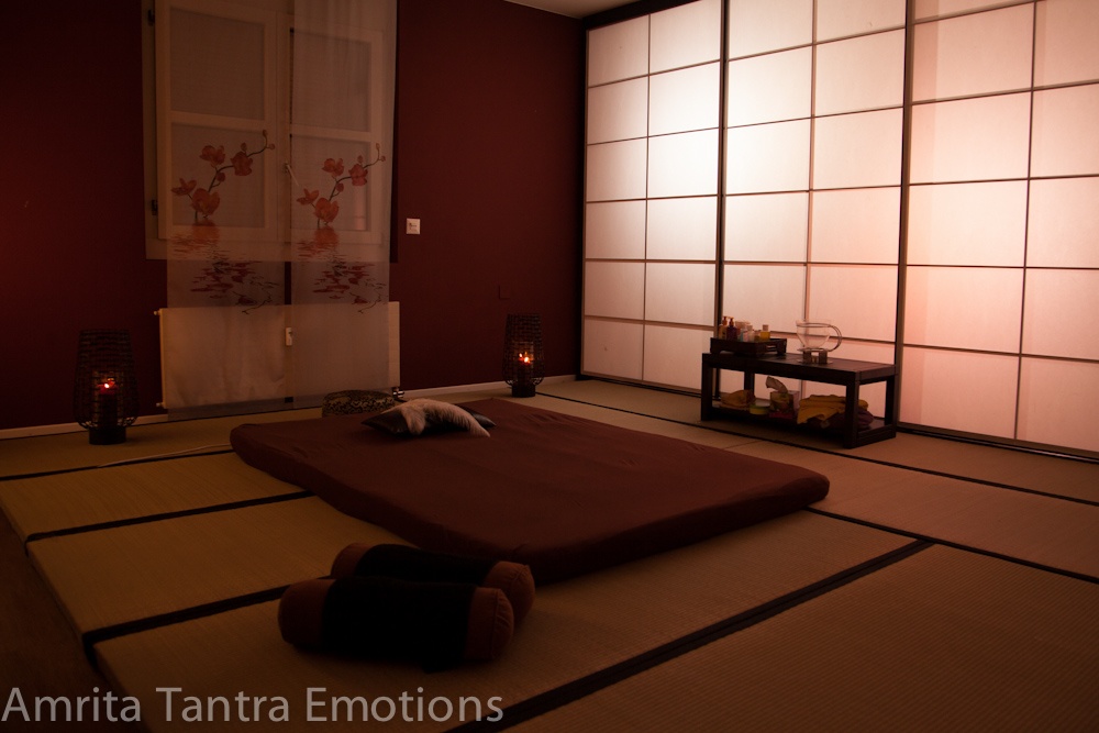Amrita Tantra Massage & Erotik Zürich - Erotic Massage in Watt, Switzerland
